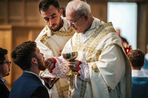 Who Can Receive Holy Communion? – Corpus Christi Catholic Church