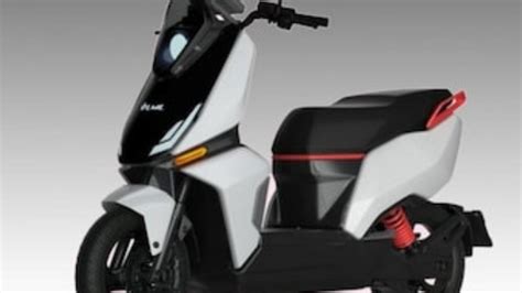 LML ஸ்டார் எலக்ட்ரிக் ஸ்கூட்டர் முன்பதிவில் ஆர்வம் காட்டும் ...