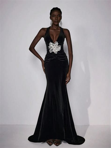 SHEIN Belle فستان أنيق شفاف بلمسات عصرية من القطيفة، أكمام خففة على شكل ...