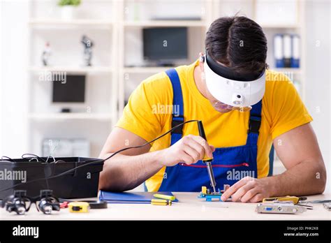 Computer Repair Training 的图像结果