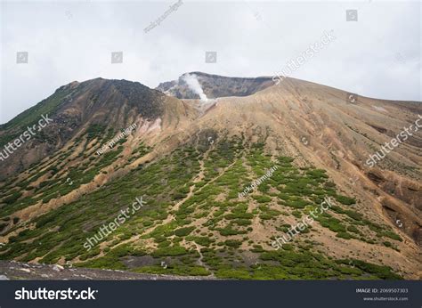 18 100 Famous Japanese People Mountains Images, Stock Photos & Vectors ...