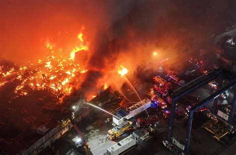 Homeless in Happyland: Fire displaces families in Tondo - Manila Standard