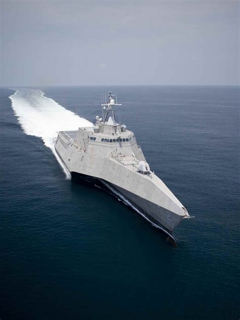 美国海军正式接收“独立”号濒海战斗舰-搜狐新闻