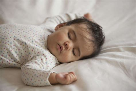 How Much Sleep Does a 10-Week-Old Baby Need? - Motherly