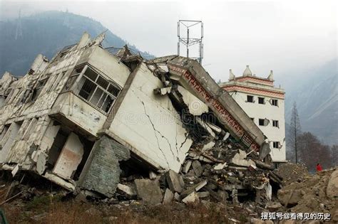 512地震灾后重建的都江堰市虹口乡高原新村 图片 | 轩视界