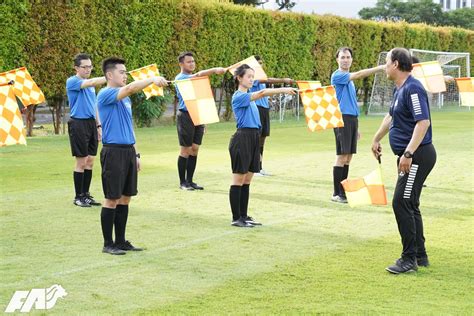 Referee Association Football 的图像结果