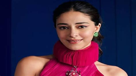 Shraddha Kapoor Sends Gift To Ananya Panday Amid Breakup Rumours With ...