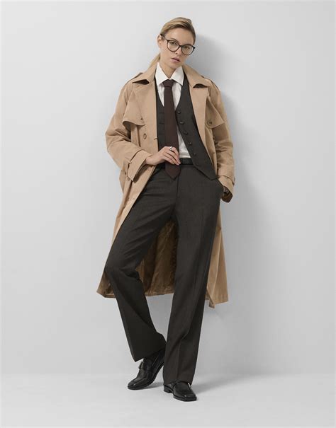Classic camel trench coat - Woman - AW2025 | Roberto Verino