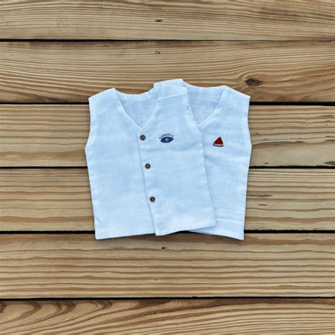 Newborn Muslin Vests – Zoey