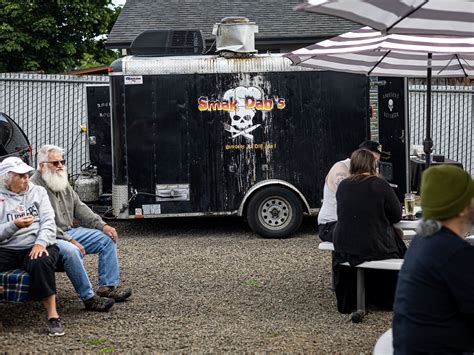 Coffee & Tap House in Oak Grove / Milwaukie Oregon