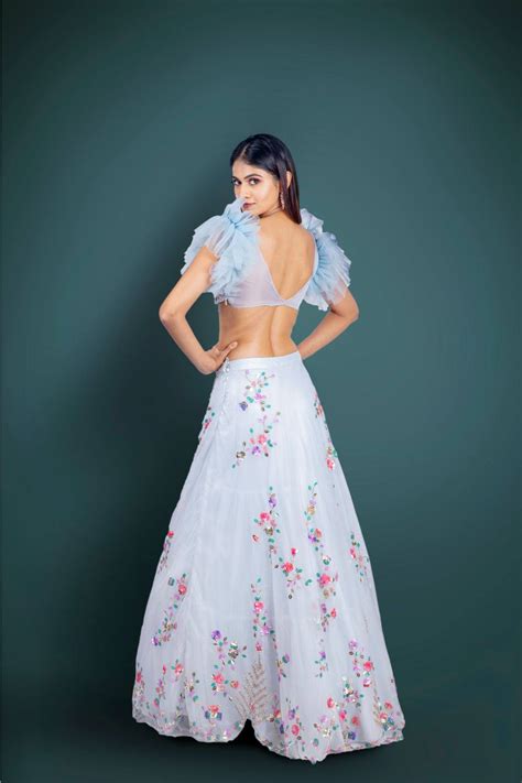 Haldi & Mehendi Outfits - Akashi Designer Studio Mumbai – Akashi ...