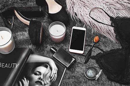 Cell封面高清 的图像结果