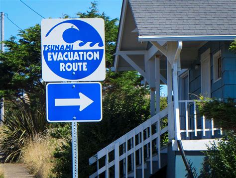 UPDATE: Oregon Coast tsunami advisory canceled after Pacific Ocean ...