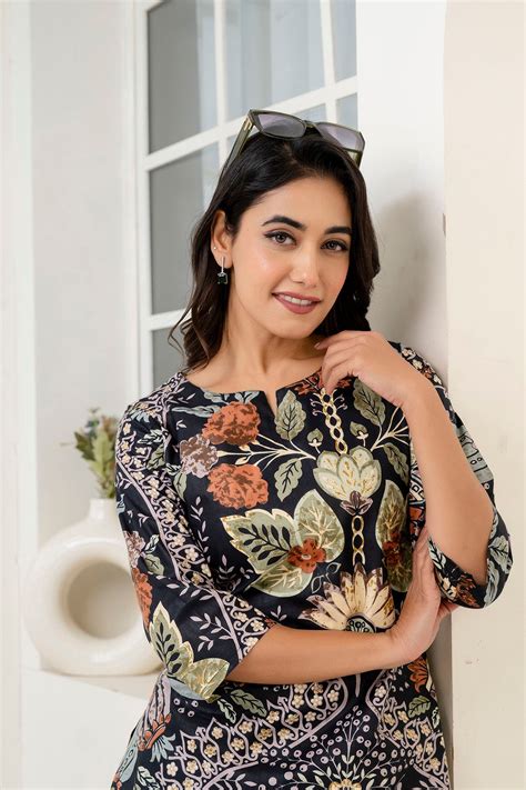 Noir Bloom Cotton Co-ord Set from Me & My – Me&My