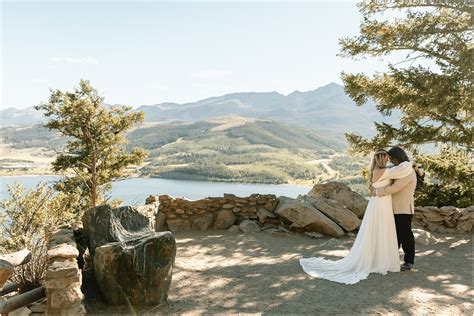 Eloping at Sapphire Point Overlook Lake Dillon, Colorado — Mado Photo ...