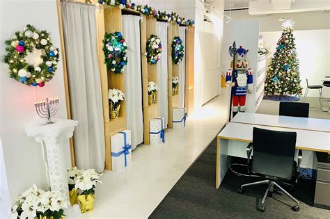 Christmas Decoration Ideas For Office