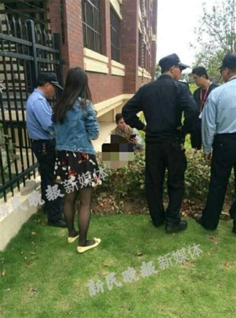 广州大学女生跳楼坠亡，疑因偷外卖被抓公布到431人群里讨论，并要求公开道歉_同学