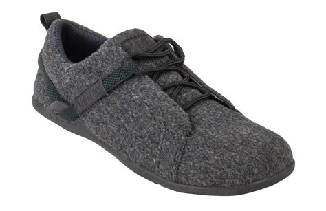 minimalist house shoes