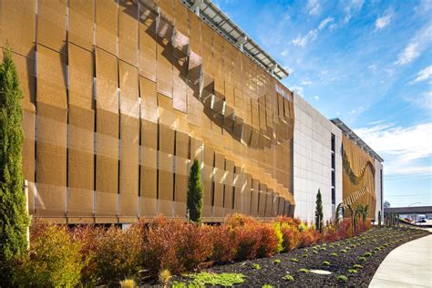 Chainmail Cladding: How Kaynemaile Continues Pushing the Envelope in ...