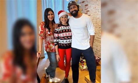 Katrina Kaif, Vicky Kaushal smile ear to ear in Christmas photos