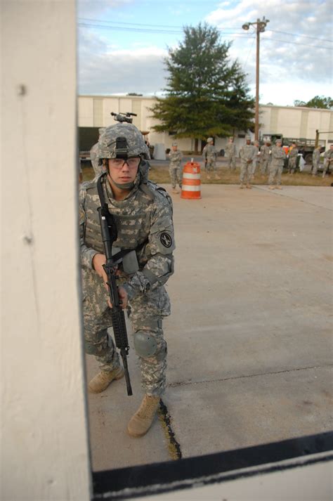 Practicing Reflexive Fire | Article | The United States Army