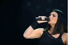 e mi manchi mio pausini testo l per la musica pausini a sanremo 2016 con e mi manchi mio pausini testo l per la musica pausini a sanremo 2016 con