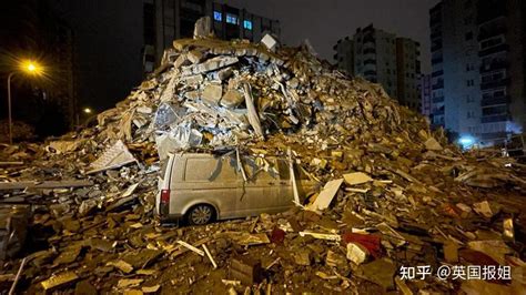土耳其7.8级地震伤亡不断攀升，当地博主被困废墟，在线直播求救_腾讯新闻