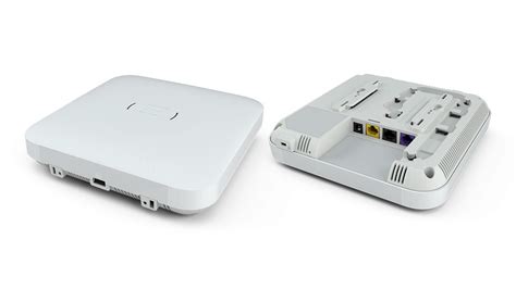 Networking Solutions: Discover Cloud Services | Extreme Networks