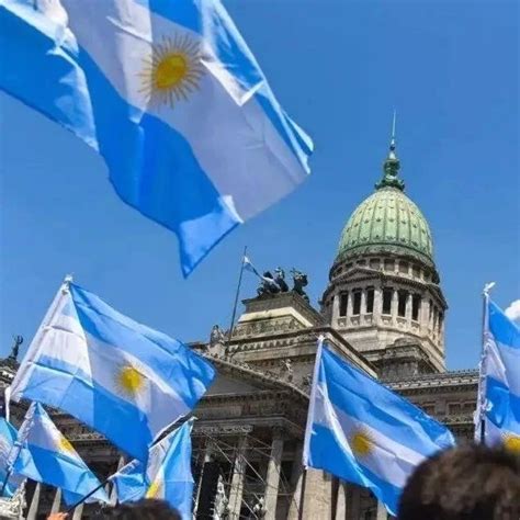 废黜央行、抛弃比索、彻底“美元化”！“阿根廷特朗普”赢了初选，市场却慌了