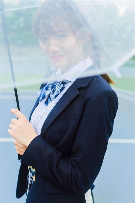校服的裙摆 - 原创作品 - 站酷（ZCOOL) | Women, Bell sleeve top, Sleeve top