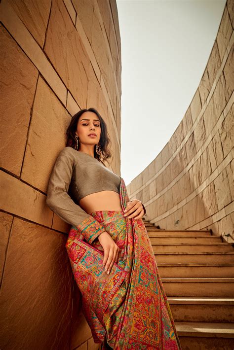 Buy Olive Green Woven Kashmiri Jamewar Silk Saree Online - MySilkLove