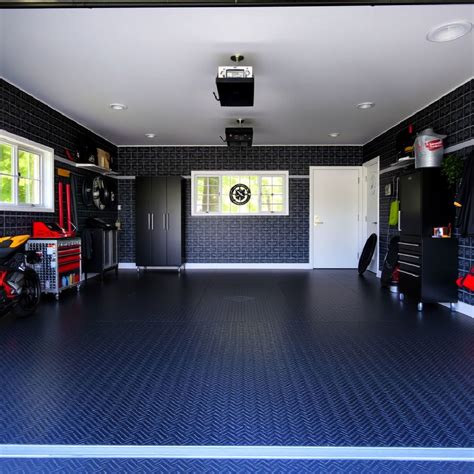 20 Black Garage Ideas To Upgrade Your Home’s Style