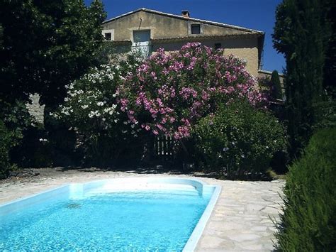 LE GRAND JARDIN (Merindol-les-Oliviers) - Lodging Reviews & Photos ...