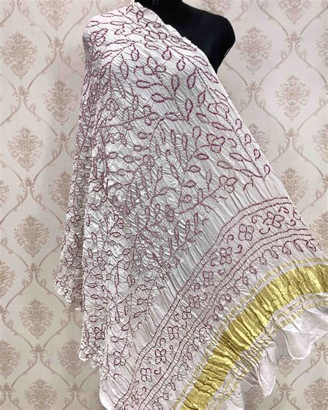 White Bandhani Dupatta – SindhoiPatolaArt