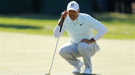 Tiger Woods combats the elements to get into Valspar contention | Golf ...