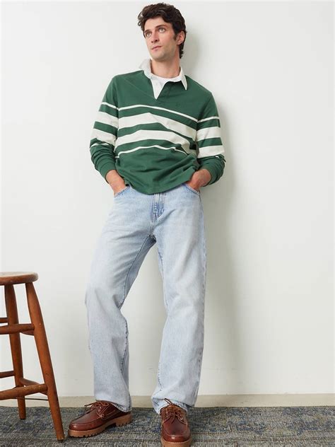 Light Wash Relaxed Straight Leg Jeans For Men | Levi's® CA