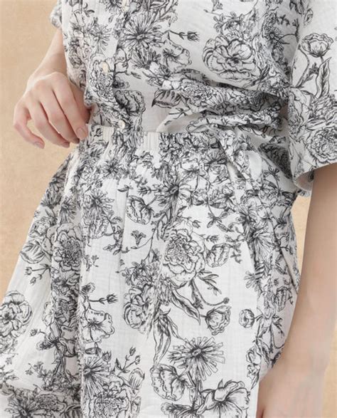 Rareism Women's Lorainet Off White Cotton Floral Print Mini Relaxed Fi