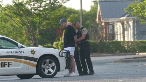 Airrack fans brand YouTuber a 'clout chaser' after pranking Mr Beast ...