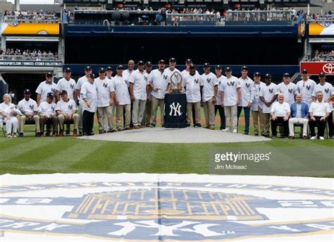 Members of the 1998 Yankee team that won the WS at new Yankee Stadium ...