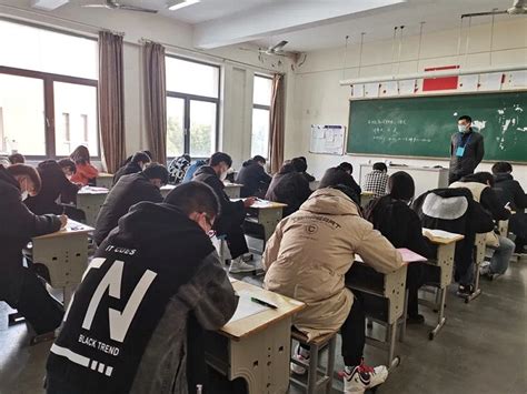 韩国举行“国家水平学业成就度评价”考试【组图】 (2)