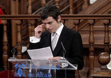 El día de Sir Nicanor, Patti Smith y las almendras garrapiñadas ...