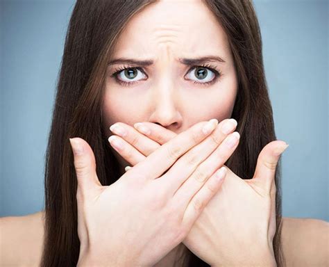 4 Signs for Upset Stomach | 4 signs for upset stomach | Herzindagi