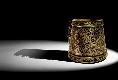 AN IMPRESSIVE RARE AND SIGNIFICANT INSCRIBED BRONZE ZAKAT MEASURE (MUDD), – Hatefi collections