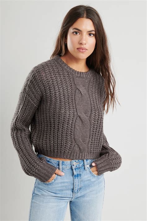 What Is A Cable Knit Sweater at Jenny Abate blog