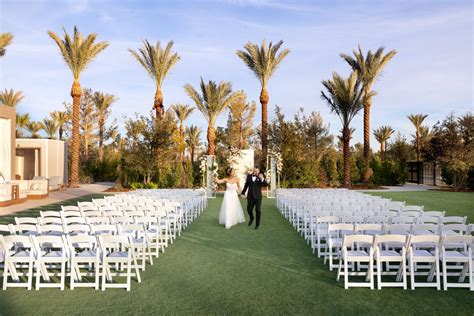 11 Stunning Las Vegas Wedding Venues Beyond the Strip | Unique & Luxury ...