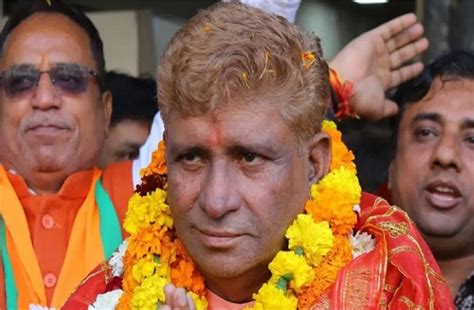 10वीं पास... अमेरिका में 4 घर, ये है दिल्ली का सबसे अमीर विधायक - 10th ...