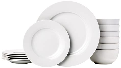 Amazon Basics 18-Piece Kitchen Dinnerware Set Review: Worth It ...