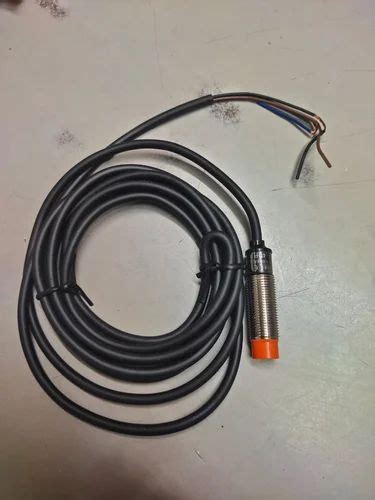Inductive Proximity Sensor - Proximity Sensor Trader - Retailer from ...