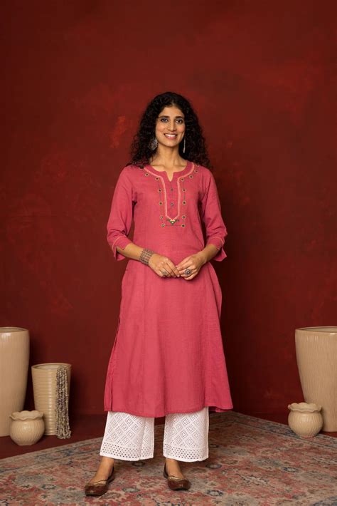 ONION PINK COTTON SLUB KURTA HIGHLIGHTED WITH HAND MIRROR WORK WITH KA ...