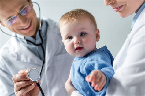 Pediatric Care: How to Find a Pediatrician | Midwest Express Clinic